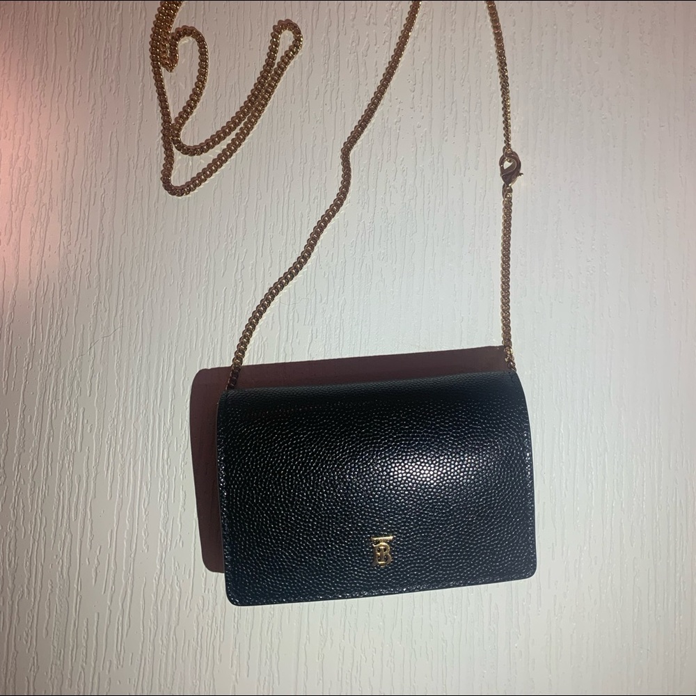 Burberry Jessie Grainy Leather Wallet with Gold Chain